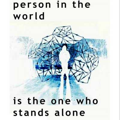 The front cover of a TP programme for the show "The Strongest Person in the World is the One Who Stands Alone", which shows a white silhouette of a person against a background of blue scribbles
