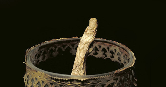 galileos-finger