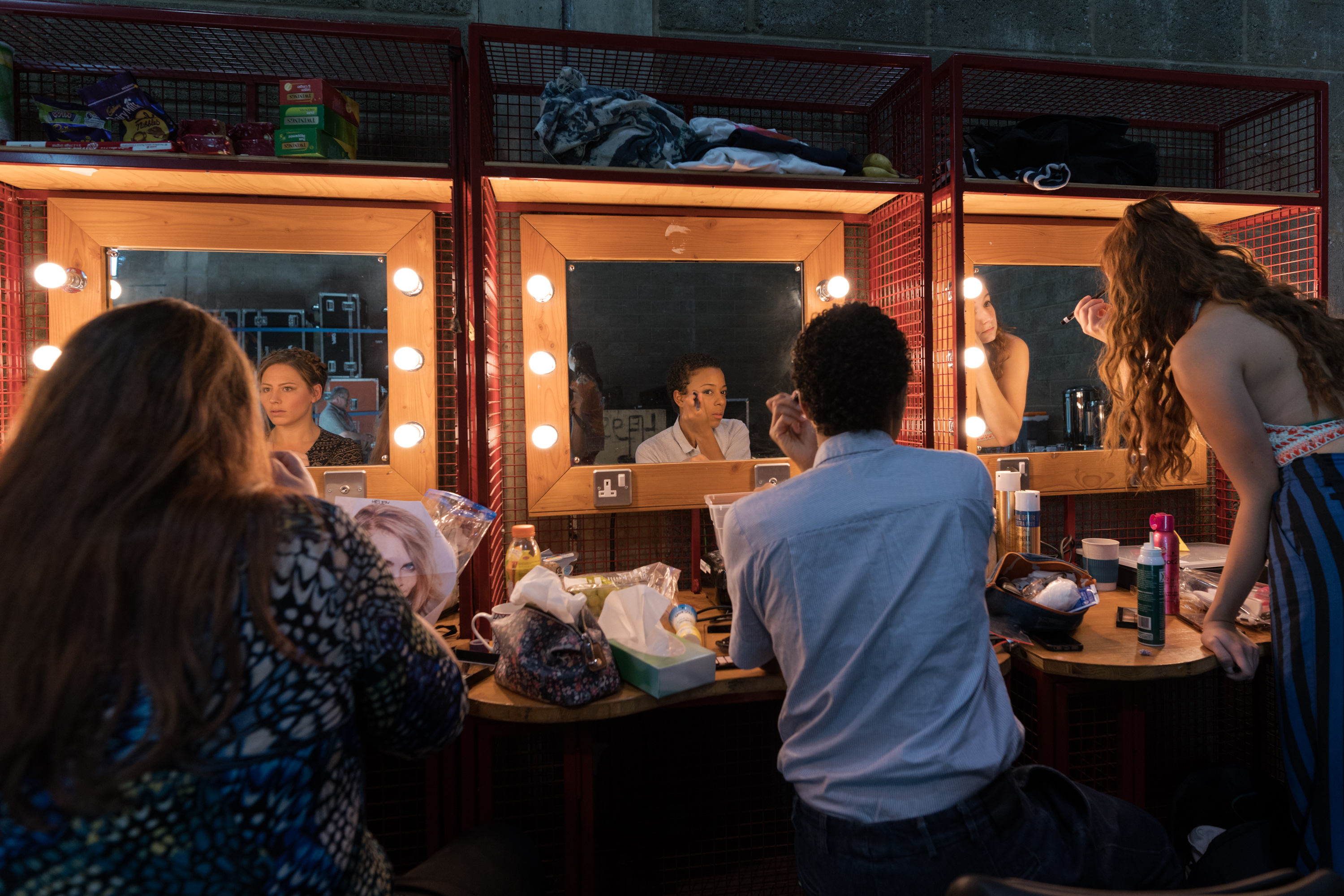 Young Vic Twelfth Night - Community Chorus © Leon Puplett-02208