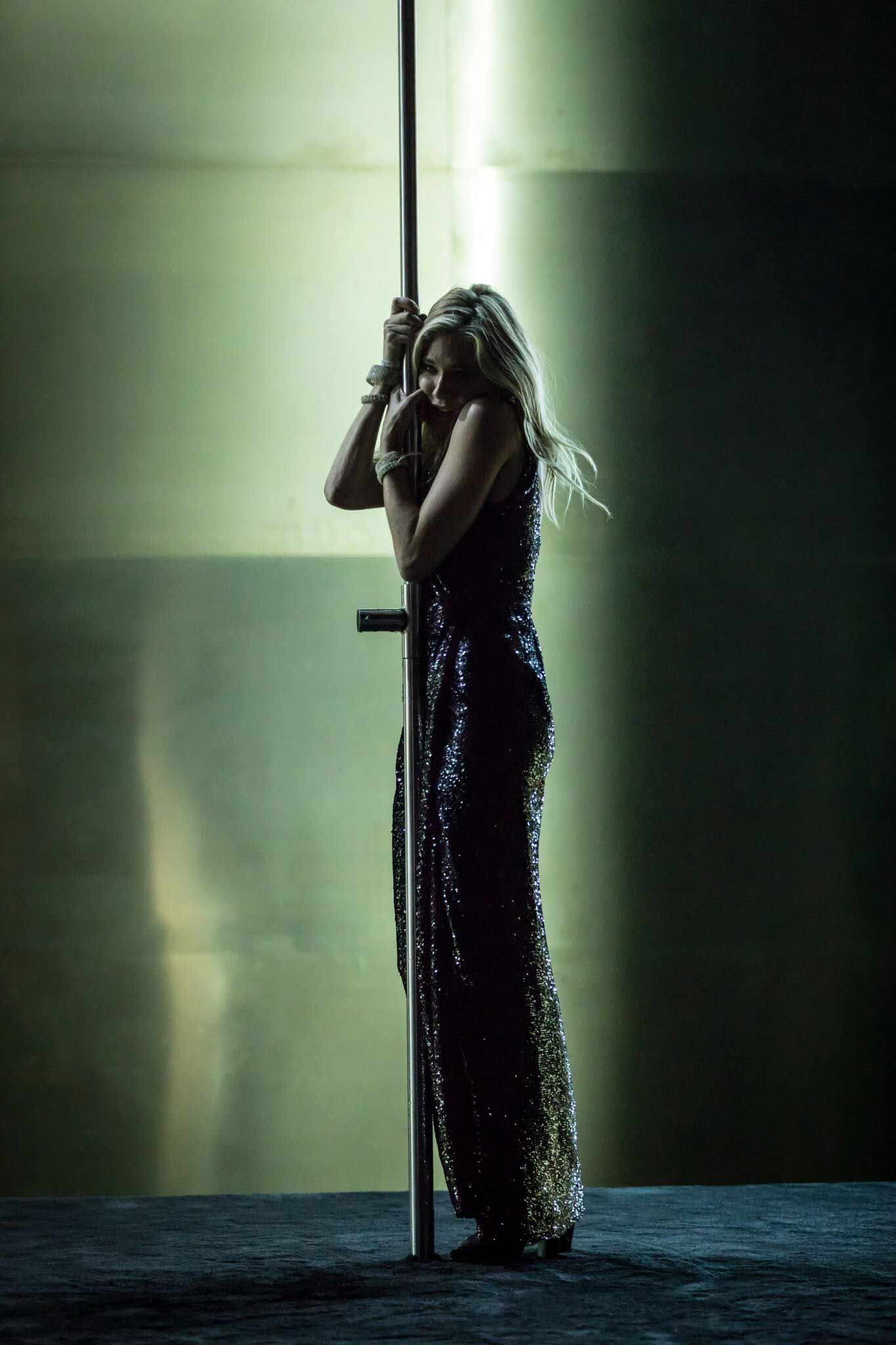 Nt Live Cat On A Hot Tin Roof Young Vic Website