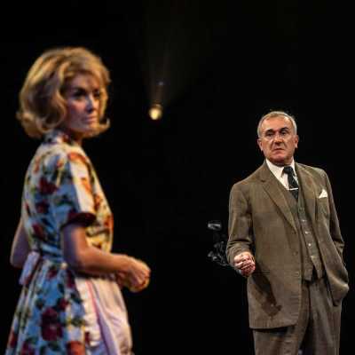 Entertaining Mr Sloane production photos (c) Ellie Kurttz