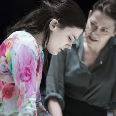 Phoebe Fox and Nicola Walker. Photo by Jan Versweyveld