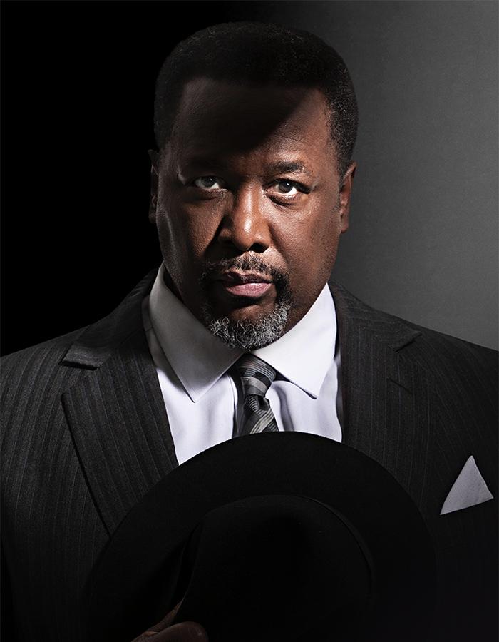 Wendell Pierce as Willy Loman in Death of a Salesman. Photo by Brinkhoff/Mögenburg