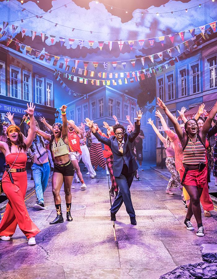 Community chorus of Twelfth Night at the Young Vic